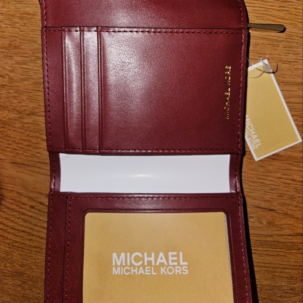 Michael Kors Leather Compact Trifold Jet Set Charm Wallet in Brandy - Picture 3 of 5